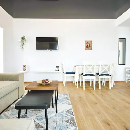Pura Vida Mamaia Nord 3*