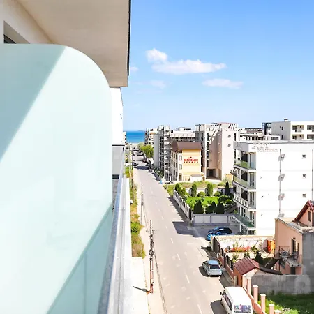 Pura Vida Mamaia Nord Navodari