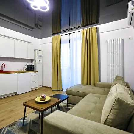 Pura Vida Mamaia Nord 公寓式酒店 那沃达利