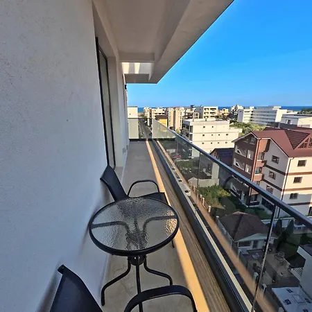 Pura Vida Mamaia Nord アパートホテル