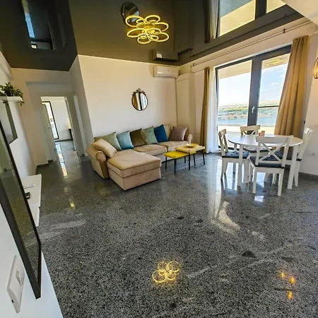 Pura Vida Mamaia Nord *